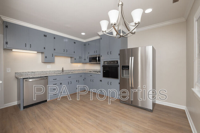 Building Photo - 2882 Willow Cove Dr