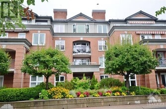 Building Photo - 11 Durham Private