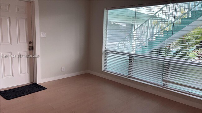Foto del edificio - 3212 NE 7th Pl