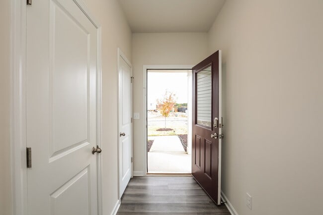 Foto del edificio - 1211 Sweet Cherry Dr