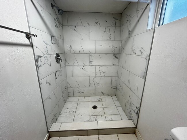 Foto del edificio - 577 400 S