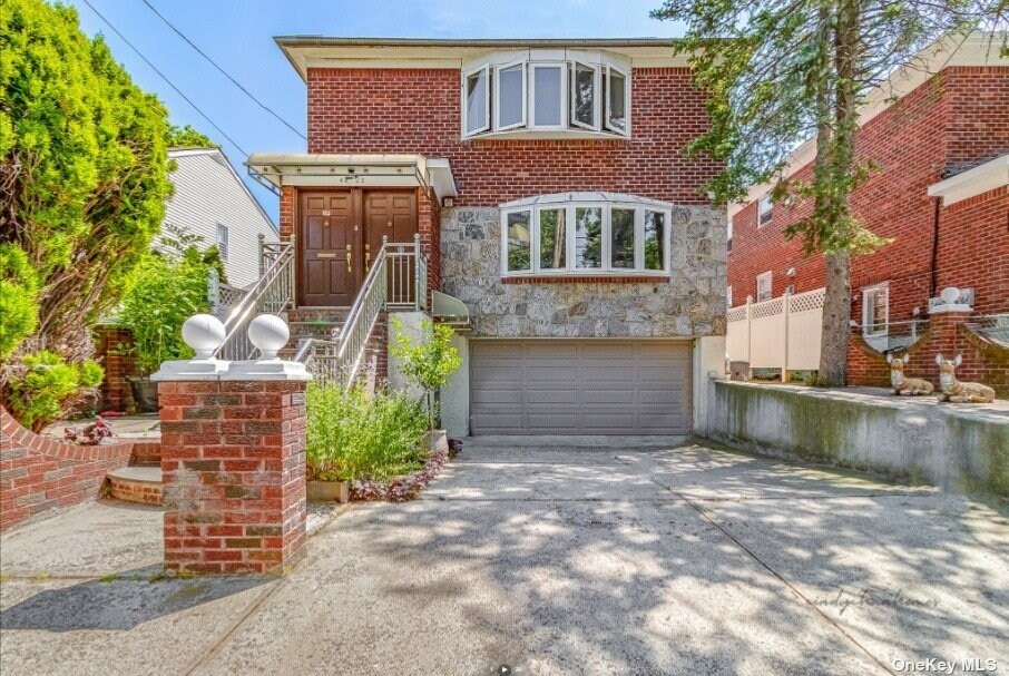 Foto principal - 40-23 202nd St