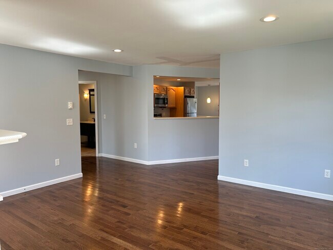 Building Photo - 152 CT-32