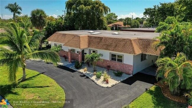 Foto del edificio - 2026 NE 33rd St