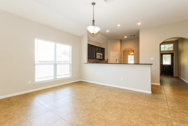 Building Photo - 18415 Sunrise Maple Dr