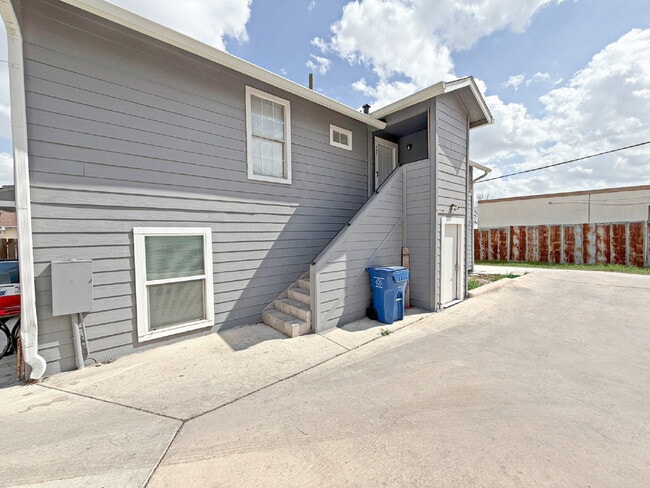 Photo - 232 Cornell Ave Apartment