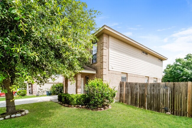 Building Photo - 222 Starling Creek
