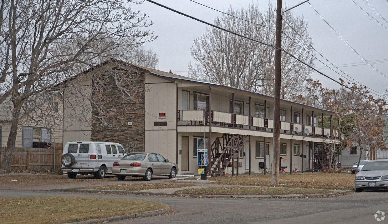 Primary Photo - 315 S Naches Ave