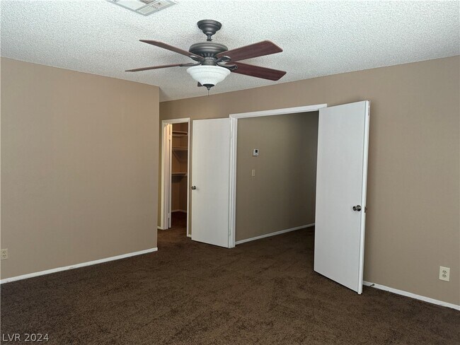 Foto del edificio - 7101 W Flowerridge Ln