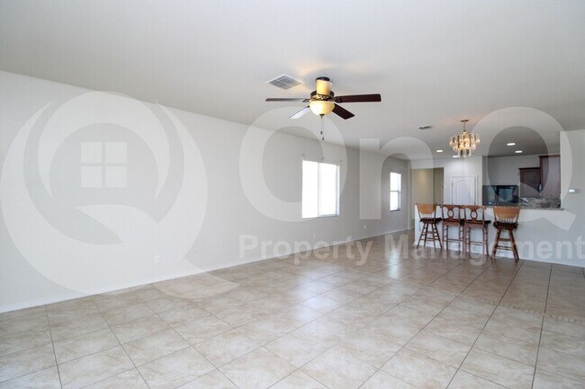Foto del edificio - 7116 S 78th Dr