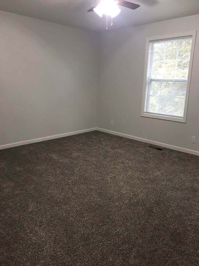 Building Photo - 1661 Baltimore Dr