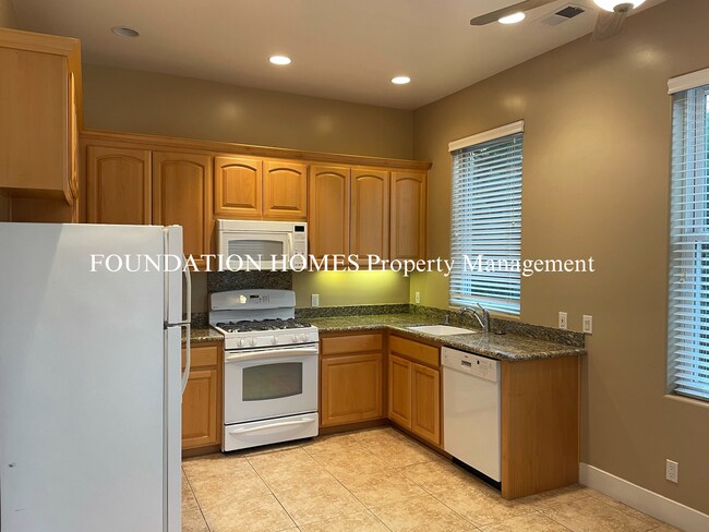Foto del edificio - Spacious 2BD/1BA in-law unit - Private Patios, Mt. Tam Views! Hiking!- FOUNDATION
