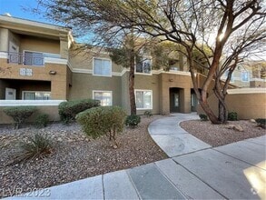 Building Photo - 8070 W Russell Rd