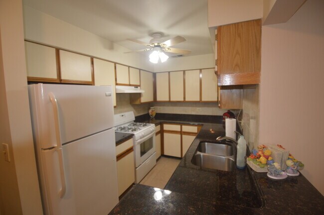 Foto del edificio - 651 Hapsfield Ln