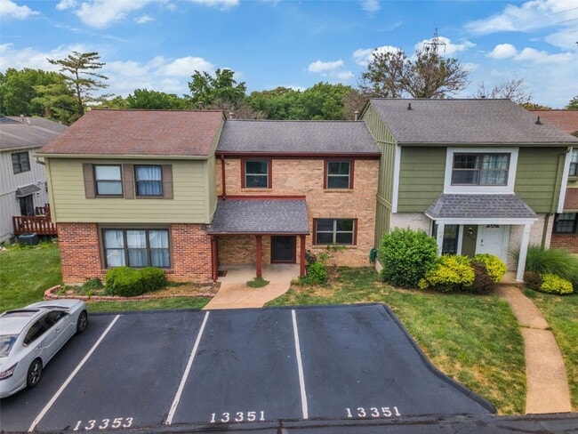 Building Photo - 13351 Hiddencrest Ln