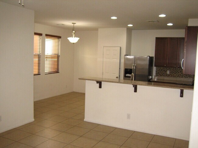 Building Photo - TWO STORY HOME, 3 BEDROOMS, 2.5 BATHS, 2 C...