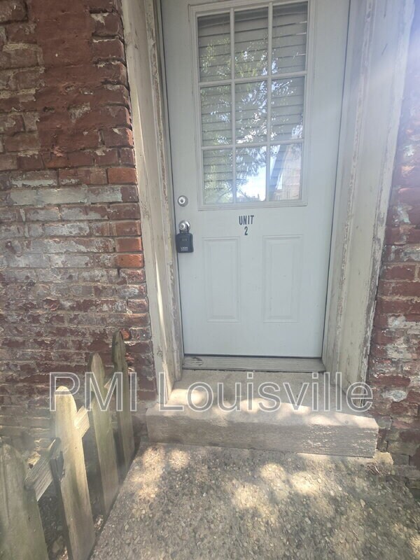 Primary Photo - 1156 S Brook St