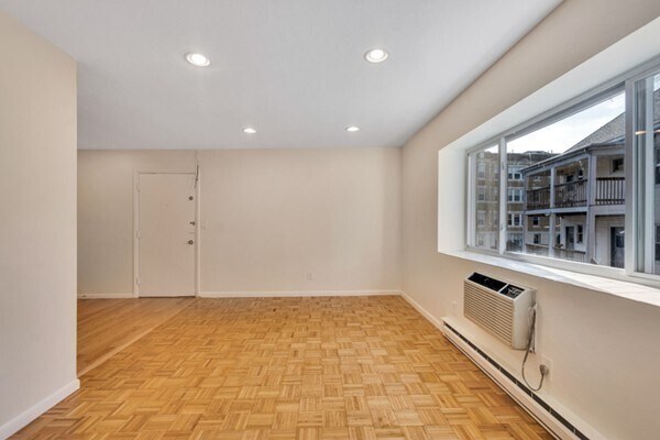 Foto del edificio - 7 Scottfield Rd