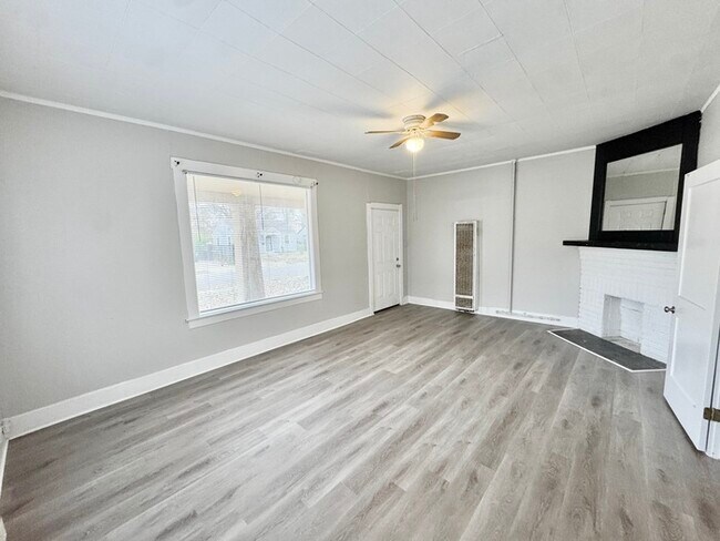 Foto del edificio - 3592 Vivia Ave