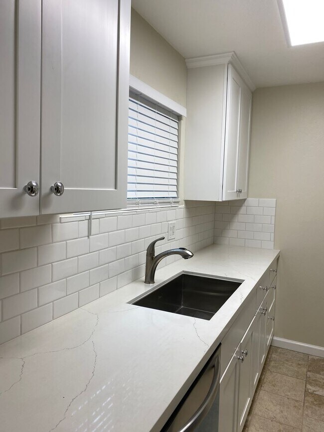 Foto del edificio - 1 bed 1 bath Condo