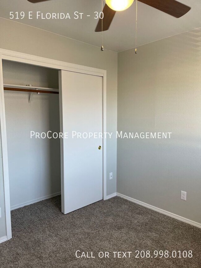 Building Photo - Coming soon. Live comfortably in this spac...
