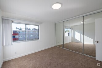 1BR, 1BA - 815SF - Bedroom - Woodland House Apartments