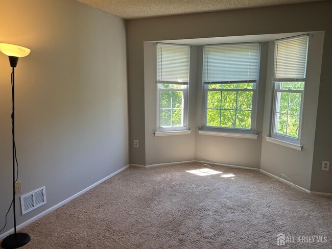 Building Photo - 304 Wimbeldon Ct