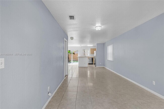 Foto del edificio - 2400 SW 87th Way