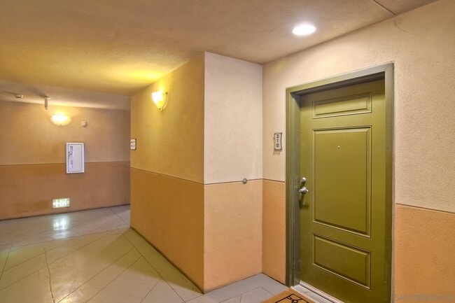 Building Photo - 3857 Pell Pl