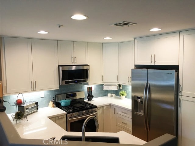 Building Photo - 15 Sagamore