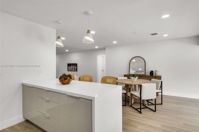 Foto del edificio - 3920 Hayes St