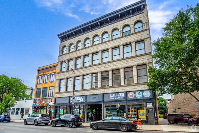 Building Photo - 1278 N Milwaukee Ave