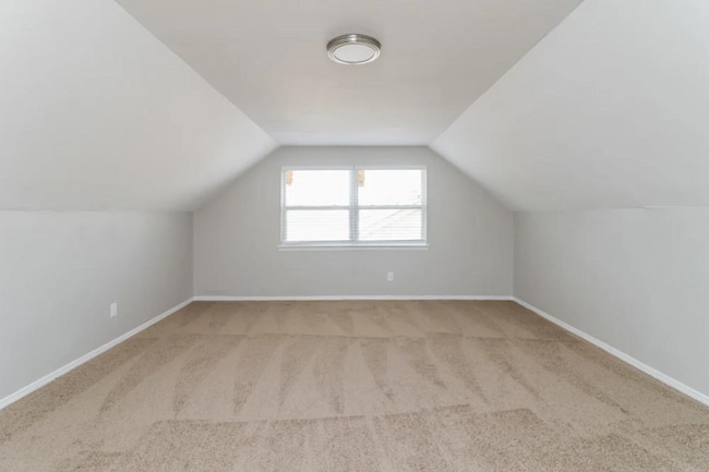 Building Photo - 1807 Rosewood Ln