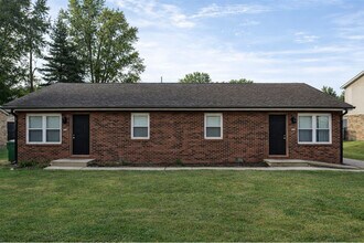 Building Photo - 2603-2605 Eastview Dr