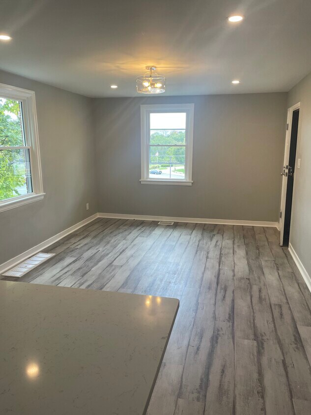 2039 Fairfax Ave, Cincinnati, OH 45207 Apartments in Cincinnati, OH