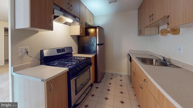 Foto del edificio - 4600 Duke St