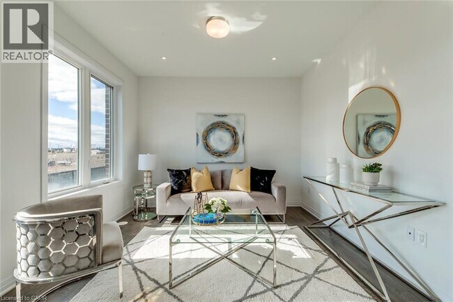 Building Photo - 3262 Crystal Dr