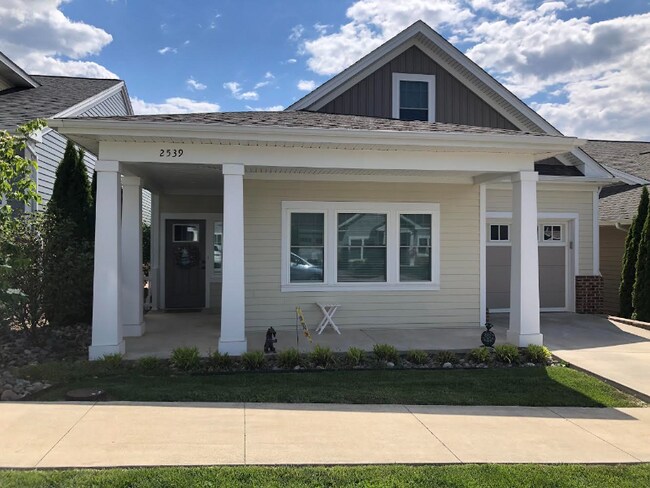 Foto del edificio - 2539 Greenport Dr