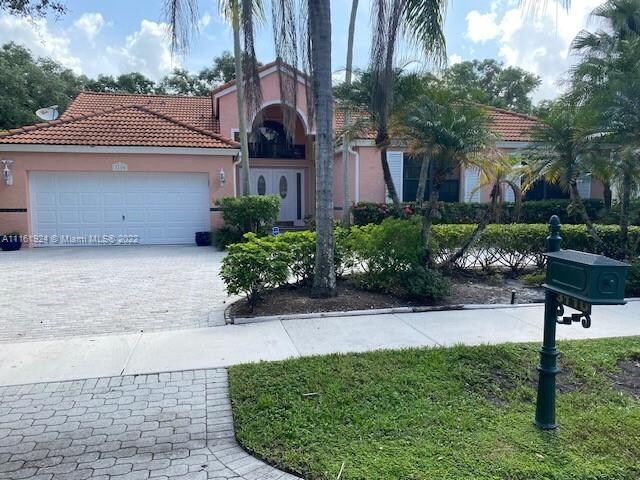 Foto del edificio - 3110 Hidden Hollow Ln