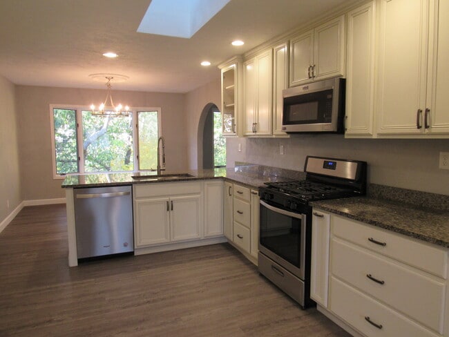 Building Photo - 5213 12th Ave