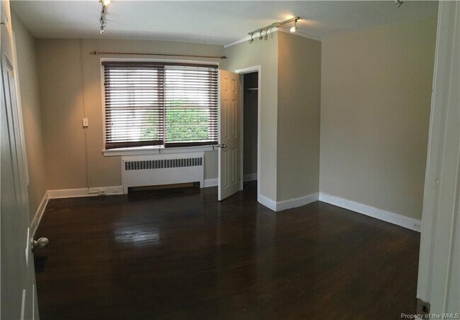 Building Photo - 1107 Richmond Rd