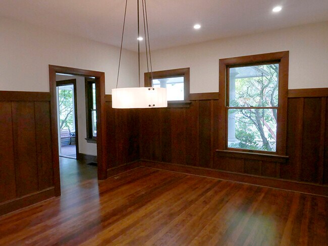 Dining room - 1047 Ramona St