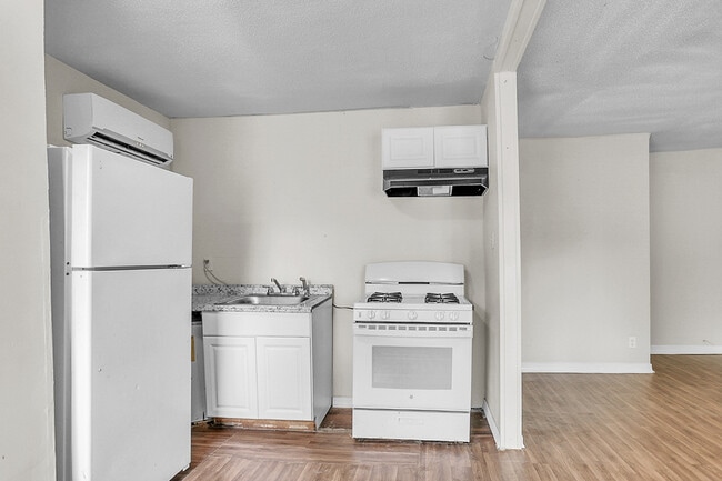 Building Photo - 1013 Carroll St