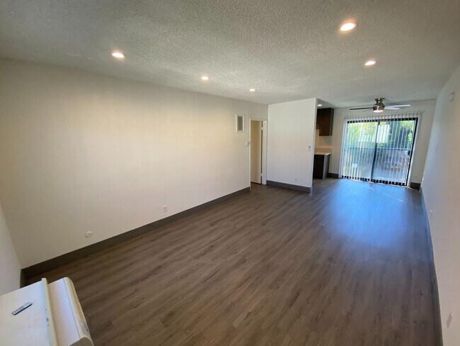Foto del edificio - 3510 Clarington Ave