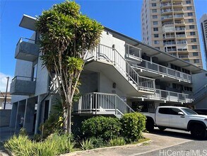 Building Photo - 625 University Ave