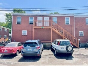 Building Photo - 814 Melford Ave