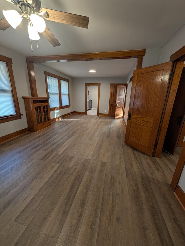 Building Photo - 2215 SW Hazelton Ct