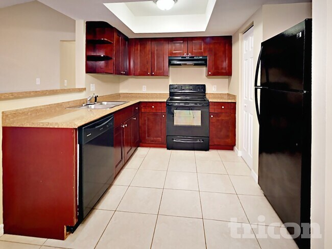 Foto del edificio - 5360 Alhambra Way S