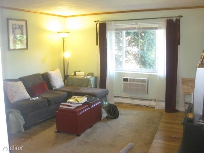 Building Photo - 48 Bryon Rd