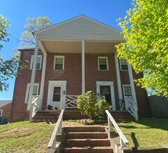 Building Photo - 1609 W Club Blvd